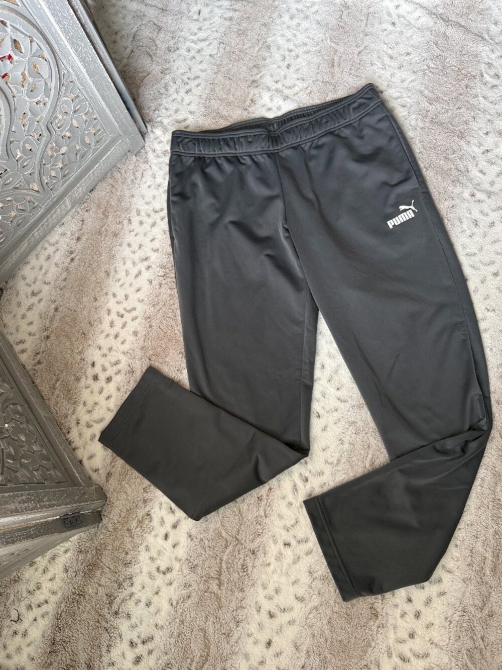 PUMA gray joggers pants large athletic activewear sporty workout athleisure gym